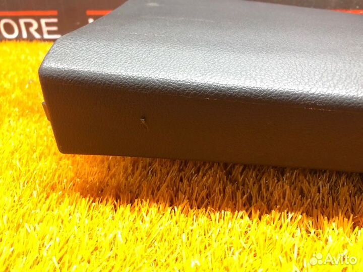 Обшивка стойки правая Volkswagen Touareg 7L BMV