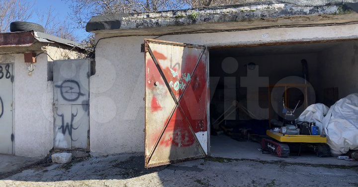 Гараж, > 30 м²