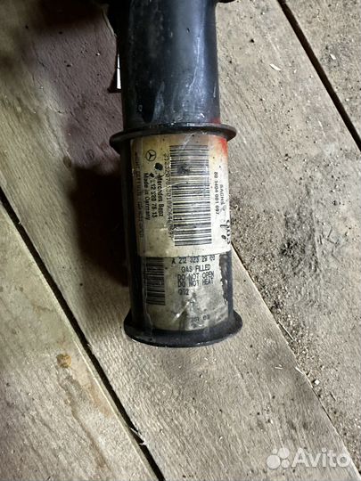 Стойка передняя mercedes e212 3.5 4matic