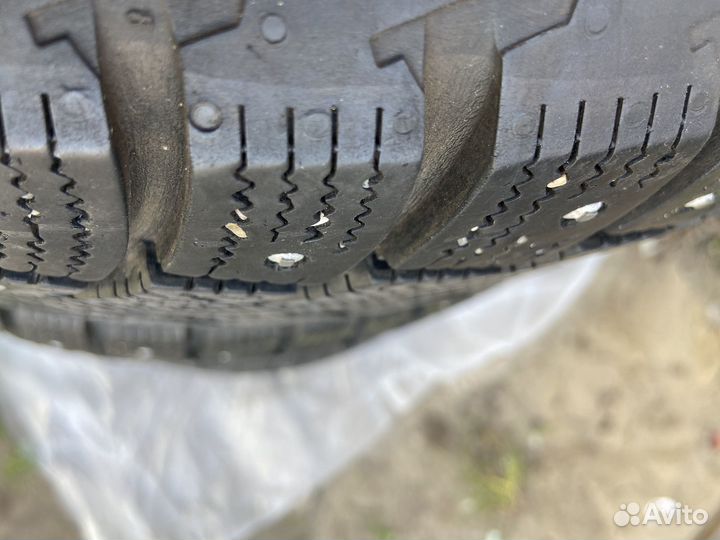 Gislaved Nord Frost 200 185/65 R15 88T