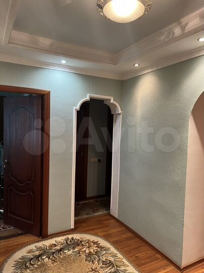 3-к. квартира, 61 м², 1/6 эт.