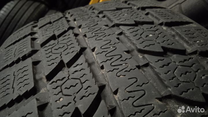 Toyo Observe GSi-5 235/55 R17