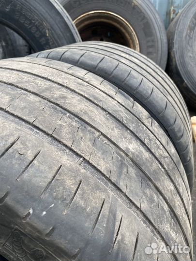 Michelin Pilot Super Sport 325/30 R21