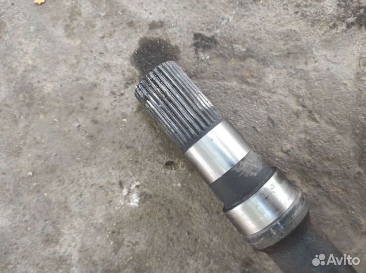 Полуось правая Мазда 626 GE 2.0 дизель