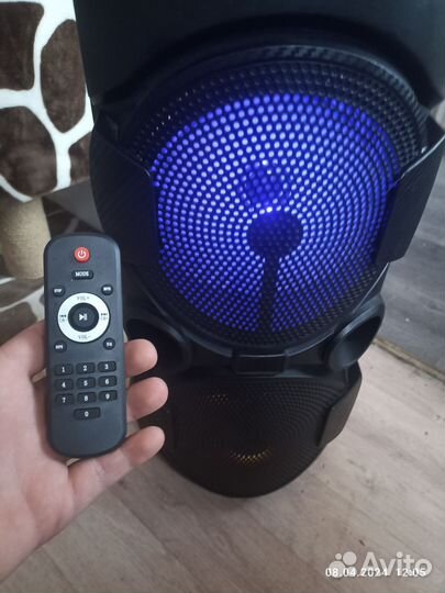 Блютуз колонка большая бу в хорошем состоянии