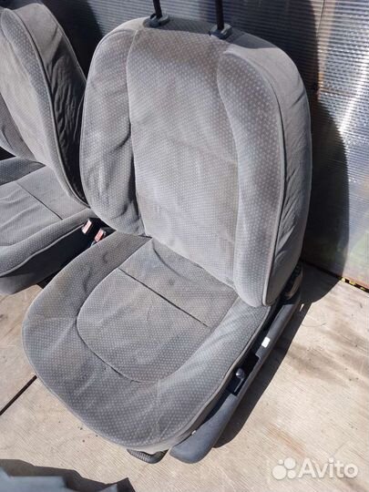 Сиденья комплект Peugeot 406