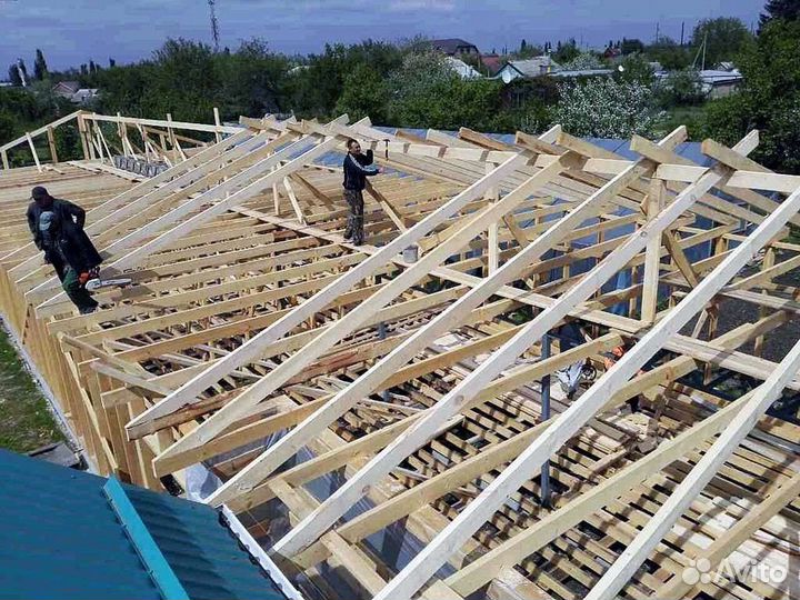 Бригада строителей