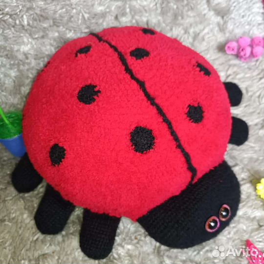 Божья коровка подушка, ручная работа