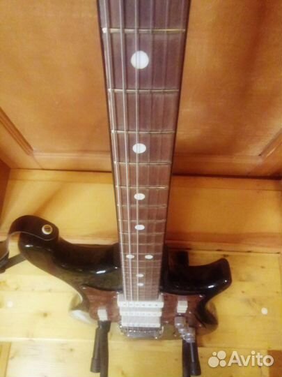 Электрогитара времен СССР Урал 650