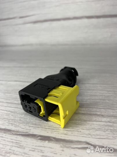 Разьем трехконтактный renault MB