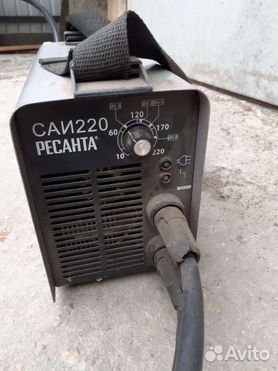 Инвертор сварочный Ресанта-220А