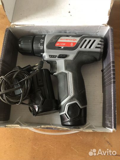 Шуруповерт интерскол