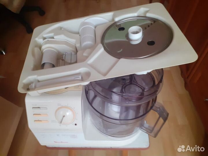 Кухонный комбайн moulinex 650