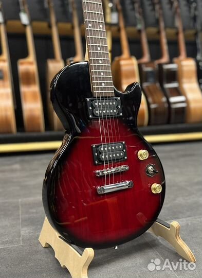 Электрогитара Les Paul с комбо (новая)