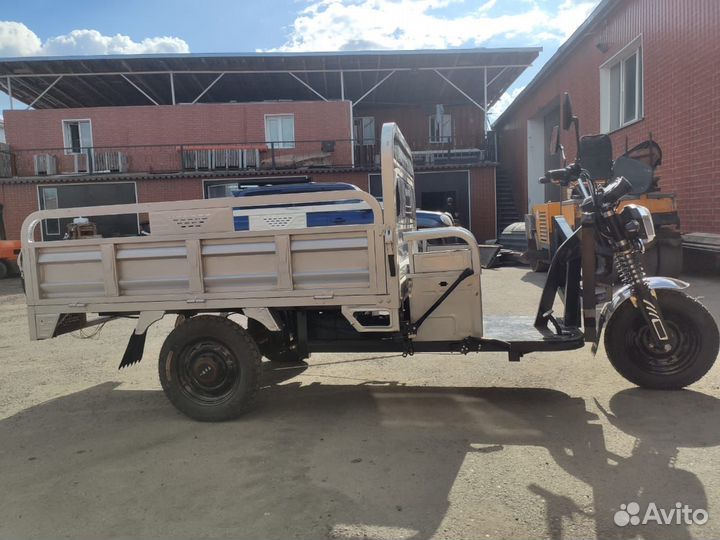 Электрический грузовой мотоцикл