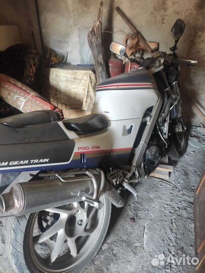 Мотоцикл honda VFR400 на запчасти