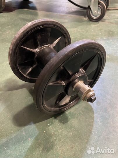 Задние ролики (катки) сток skidoo summit 850