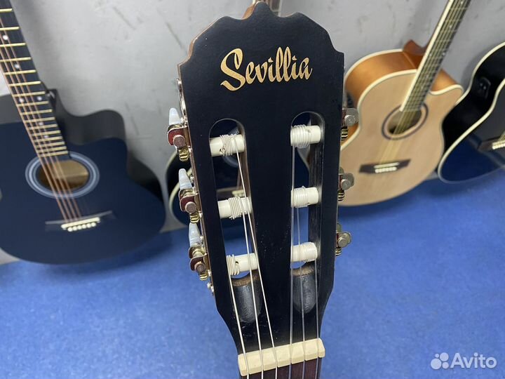 Классическая гитара Sevillia Индонезия