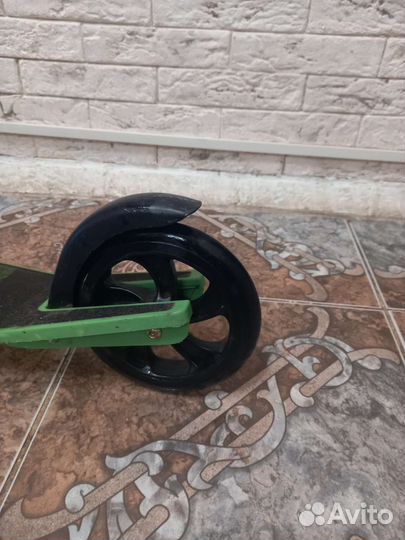 Самокат детский с большими колесами