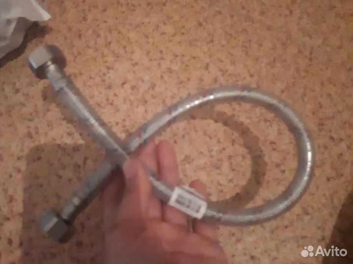 Подводка для воды с пвх покрытием 50см