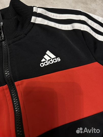 Сплртивная кофта adidas