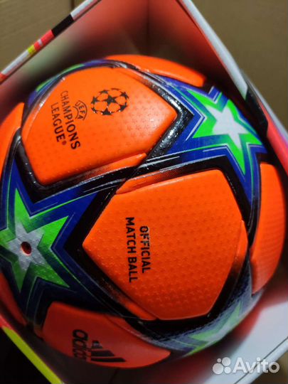 Футбольный мяч adidas Зимний лига чемпионов 2021