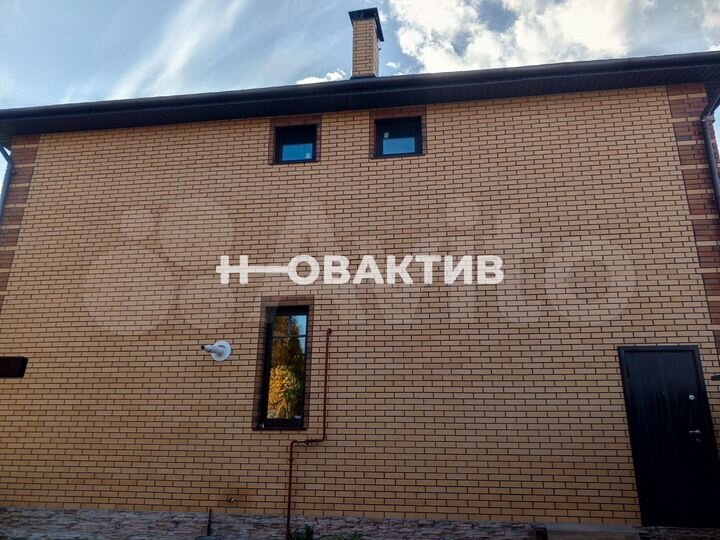 Коттедж 205,8 м² на участке 8 сот.