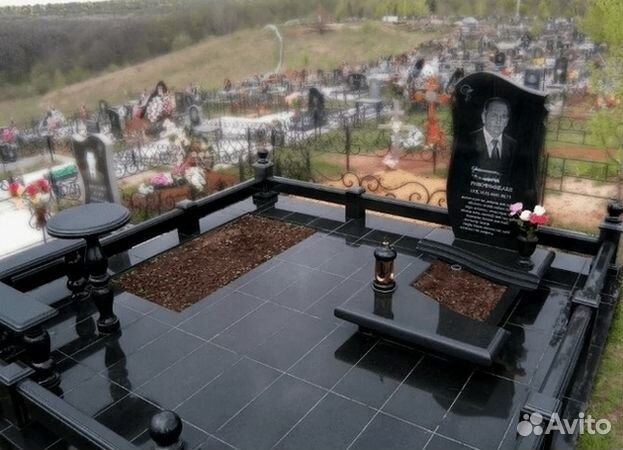 Памятники мемориалы из гранита оптом