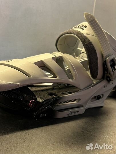 Крепления для сноуборда Burton Mission EST L