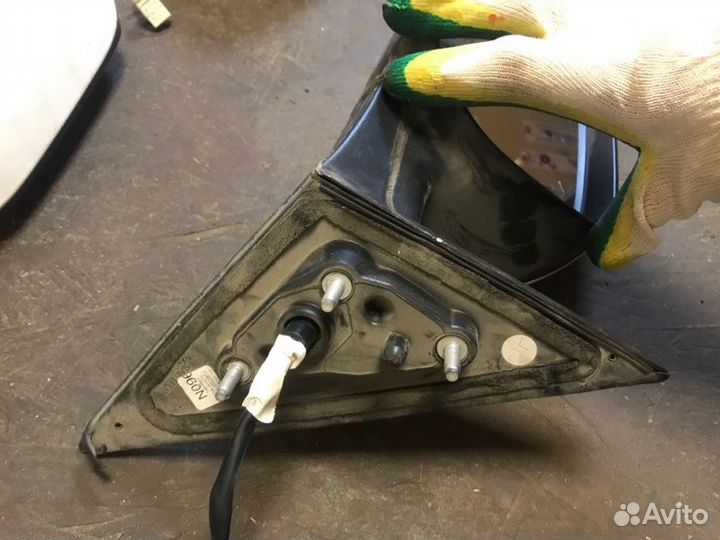 Зеркало заднего вида боковое переднее левое Toyota