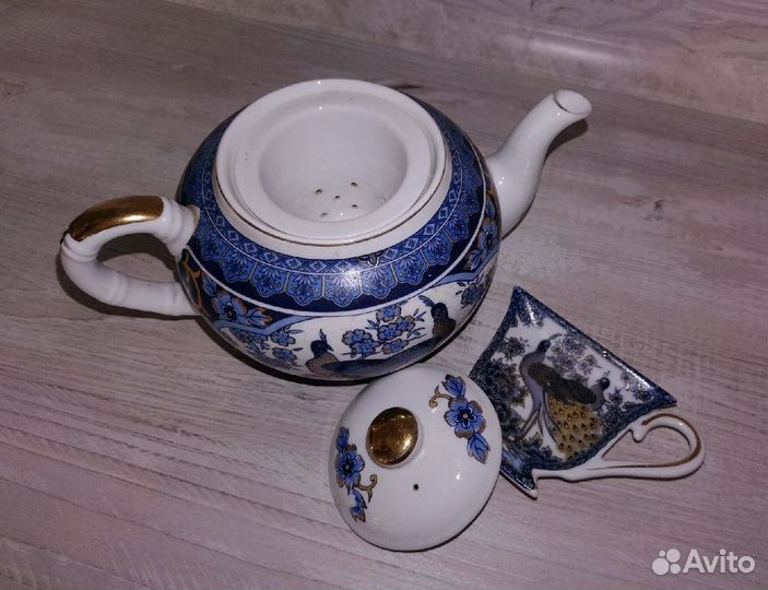 Чайник заварочный и подставка для чайного пакетика