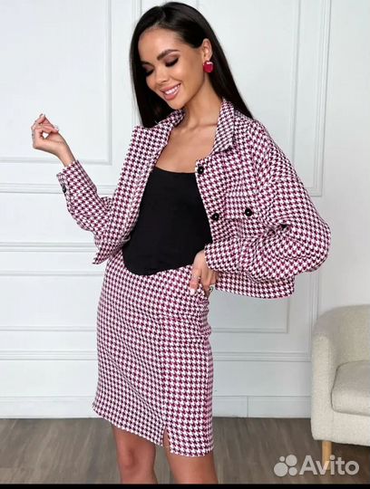 Костюм женский