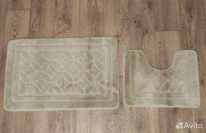 Коврики для ванной и туалета