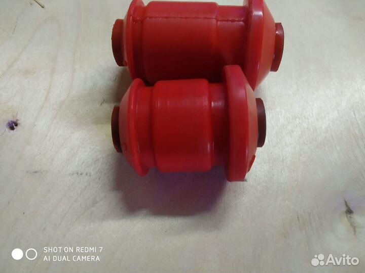 Сайленблоки переднего нижнего рычага tahoe escalad