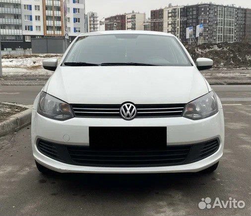 Volkswagen Polo 1.6 AT, 2013, 142 361 км