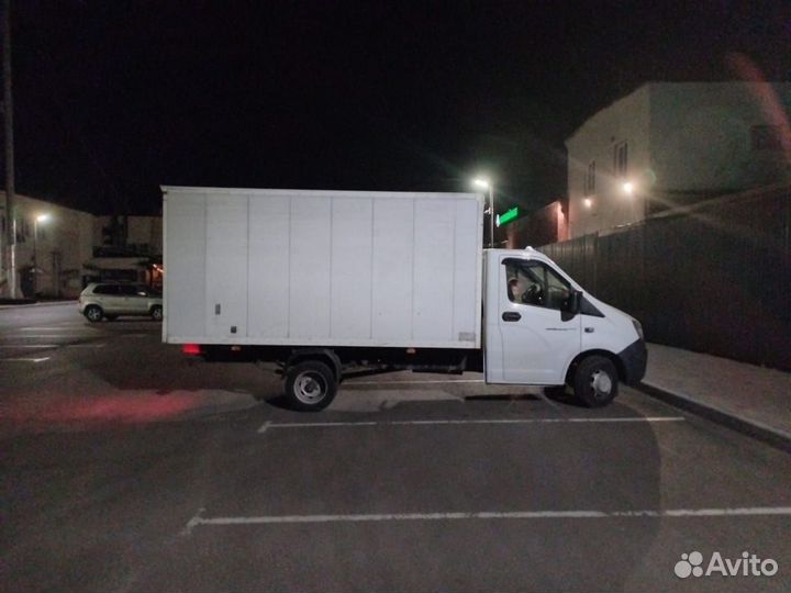 Водитель с автомобилем Газель