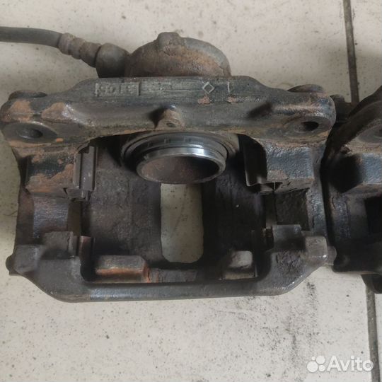 Суппорт тормозной передний renault megane 2