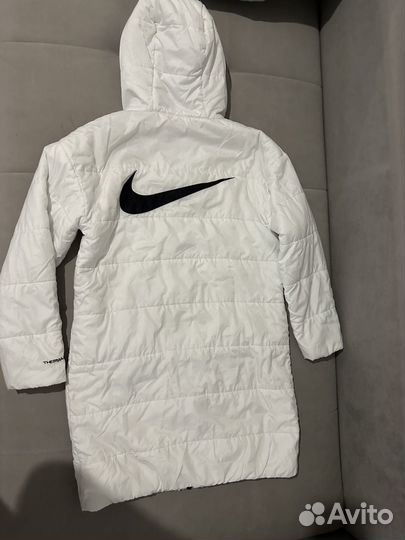 Куртка женская Nike