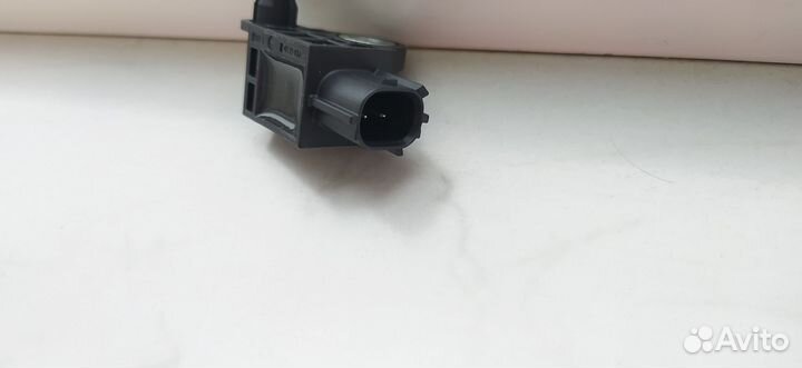 Передний датчик удара Nissan Qashqai j11