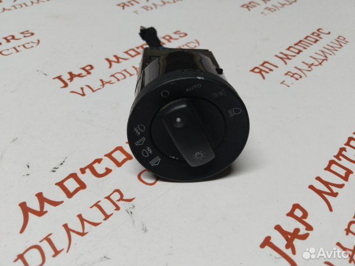 Переключатель света Audi A4 B7 универсал BWE 2007