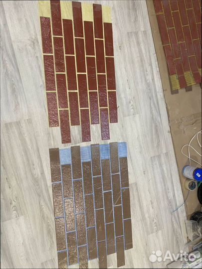 Гибкий кирпич на сетке