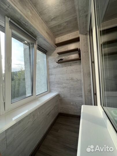 Остекление балкона под ключ