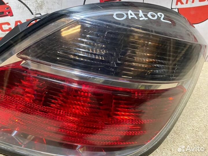 Фонарь задний правый Opel Astra H