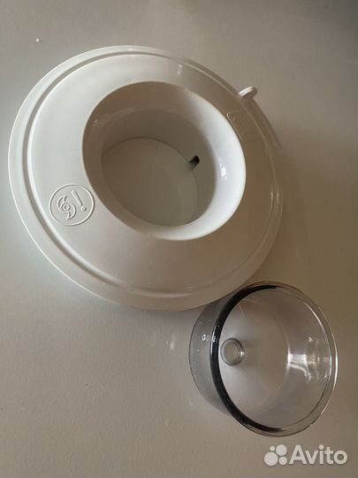 Крышка от чаши комбайна Bosch mum54240/01