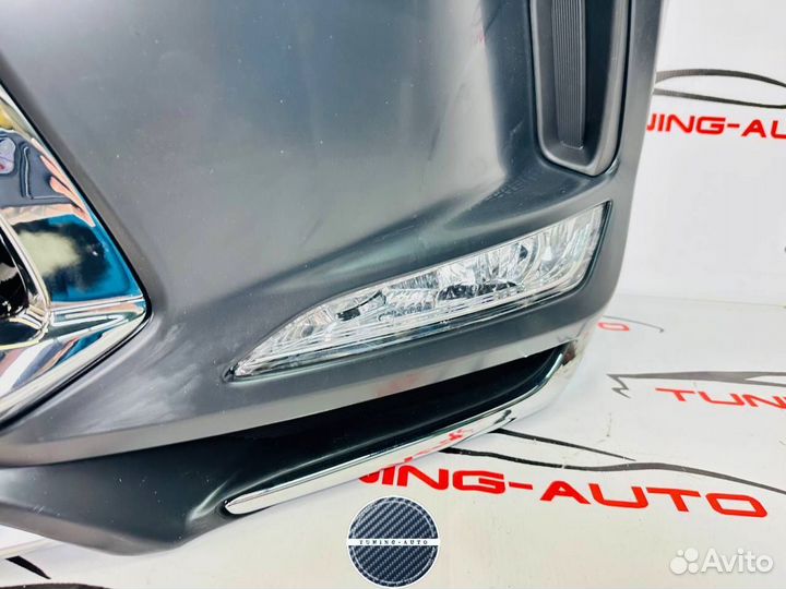 Бампер передний Lexus RX350 в сборе