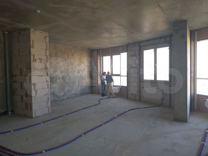 3-к. квартира, 90 м², 35/42 эт.