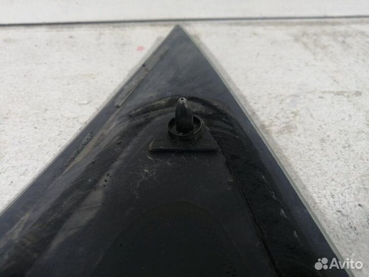 Стекло кузовное глухое правое Ford Focus 2 седан