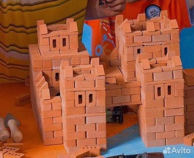 Конструктор из настоящих кирпичиков