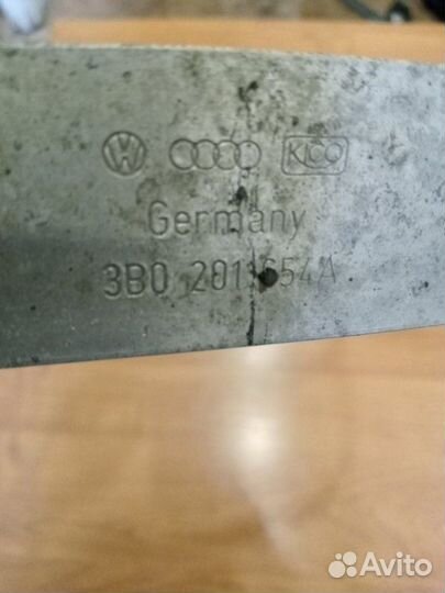 Кронштейн (крепление) топливного бака Volkswagen