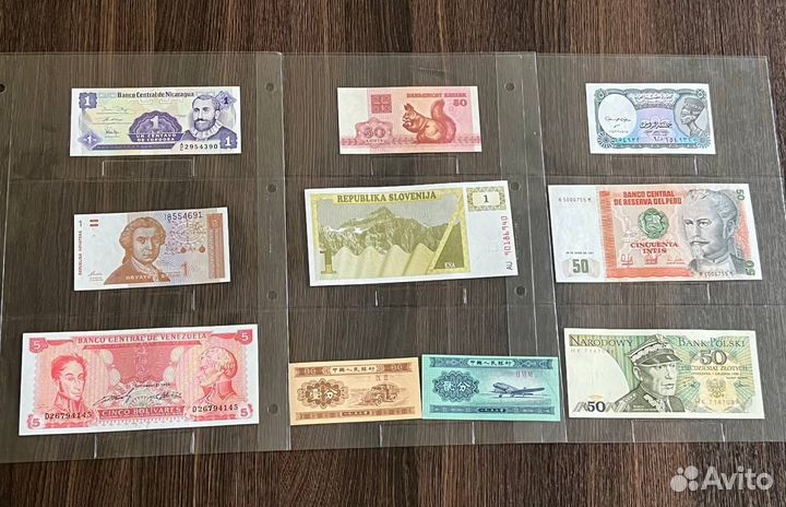 Коллекция монет и банкнот более 70 стран мира